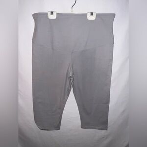 Ladies Plus Size 2X tan Yummie by Heather Thomson cropped leggings